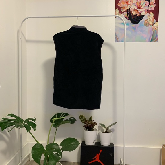 Selling this nick crew neck ! - Picture 2 of 2